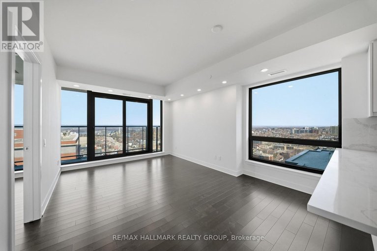 29589387/2406-180-george-street/lower-townbyward-market/ottawa/ontario/K1N0G8_12