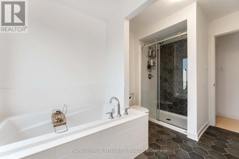 29585551/221-finsbury-avenue/stittsville-south/ottawa/ontario/K2S2X9_28