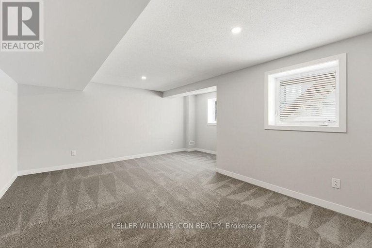 29326392/840-andesite-terrace/half-moon-bay/ottawa/ontario/K2J7H4_37