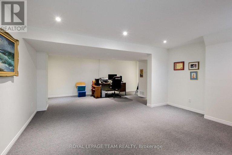 28636832/41-viewmount-drive/meadowlandscrestview/ottawa/ontario/K2G3C4_25