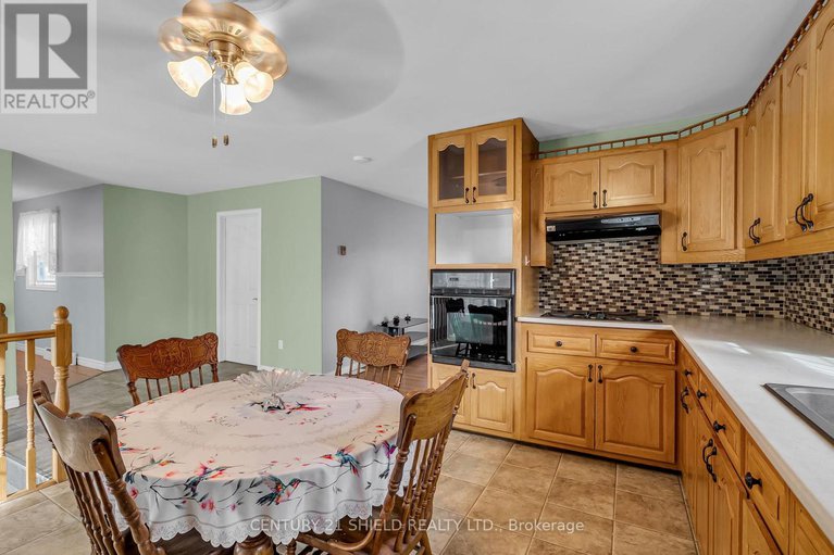 29018476/14276-dafoe-road/south-stormont-osnabruck-twp/south-stormont/ontario/K0C1M0_8