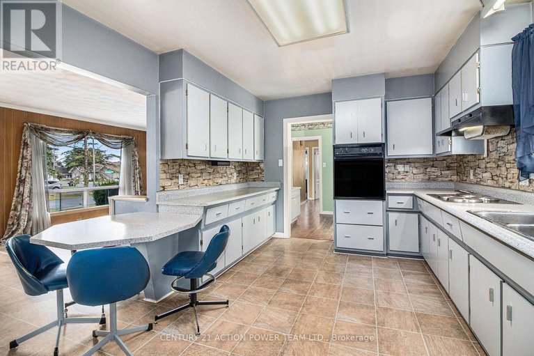 28840439/2-champagne-street/north-stormont-finch-twp/north-stormont/ontario/K0A1R0_11