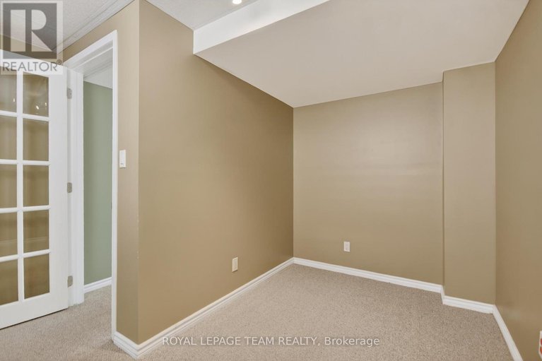 29182654/59-polo-lane/emerald-meadowstrailwest/ottawa/ontario/K2M2Y4_47