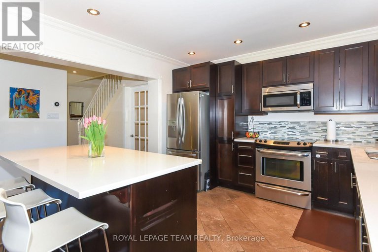 29074651/902-broadview-avenue/mckellar-heights/ottawa/ontario/K2A2M5_7