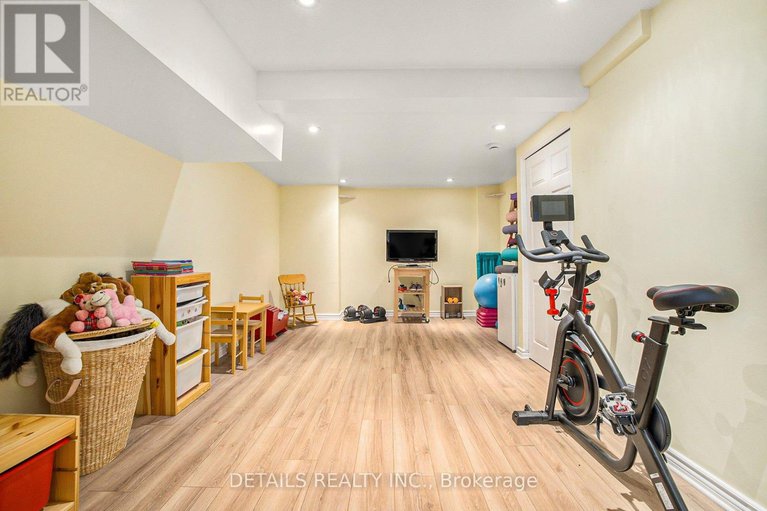 29027781/65-willow-glen-drive/bridlewood/ottawa/ontario/K2M1T1_30