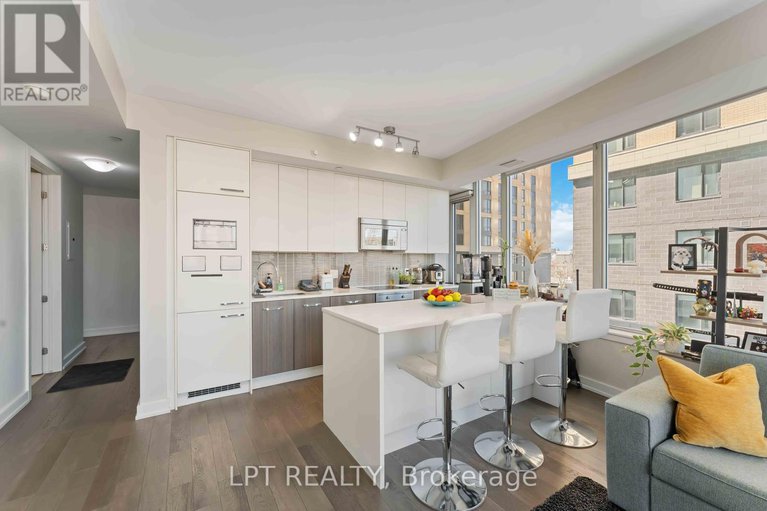 28356042/307-111-champagne-avenue-s/west-centre-town/ottawa/ontario/K1S5V3_10