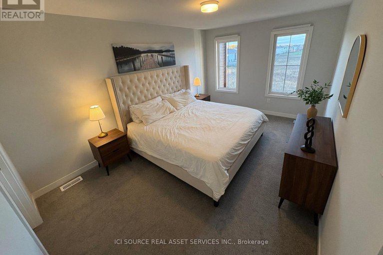 29263044/617-quilter-row/goulbourn-twp-from-franktown-rdsouth-to-rideau/ottawa/ontario/K0A2Z0_11