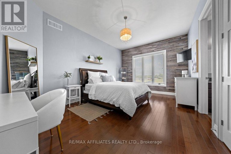 29024438/1610-linkland-court/cumberland-estates/ottawa/ontario/K4C0A5_35