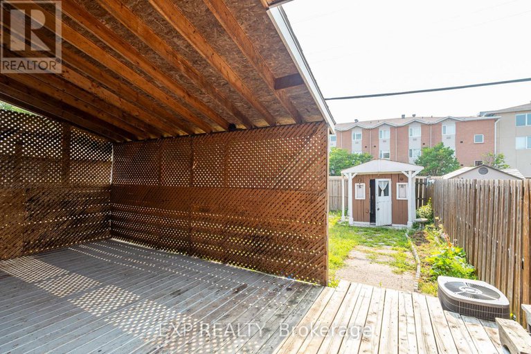 29171818/646-borthwick-avenue/castle-heightsrideau-high/ottawa/ontario/K1K2L9_29