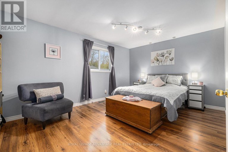 28276594/2579-rideau-ferry-road/drummondnorth-elmsley-north-elmsley-twp/drummondnorth-elmsley/ontario/K7H0G5_17