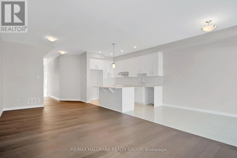 29360425/1922-hawker-private/huntley-ward-south-east/ottawa/ontario/K0A1L0_2