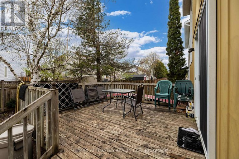 28295817/43-bluegrass-drive/bridlewood/ottawa/ontario/K2M1G2_29
