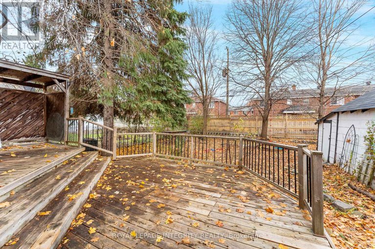 29151000/166-prince-albert-street/overbrookcastle-heights/ottawa/ontario/K1K2A1_30