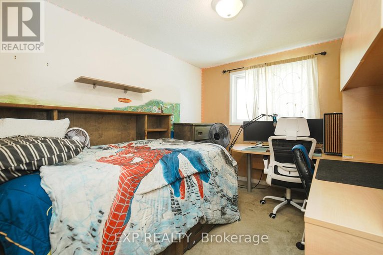 28800612/36-keewatin-crescent/borden-farmstewart-farmcarleton-heightsparkwood-hills/ottawa/ontario/K2E6Z1_15