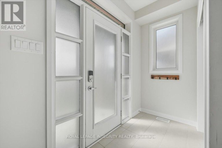 29028072/717-sebastian-street/avalon-east/ottawa/ontario/K4A5L1_3