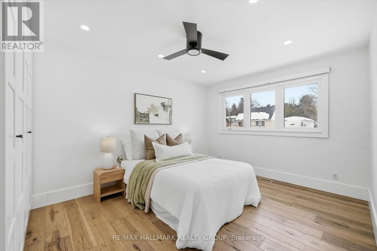 29377077/26-florette-street/cardinal-heights/ottawa/ontario/K1J7L4_17