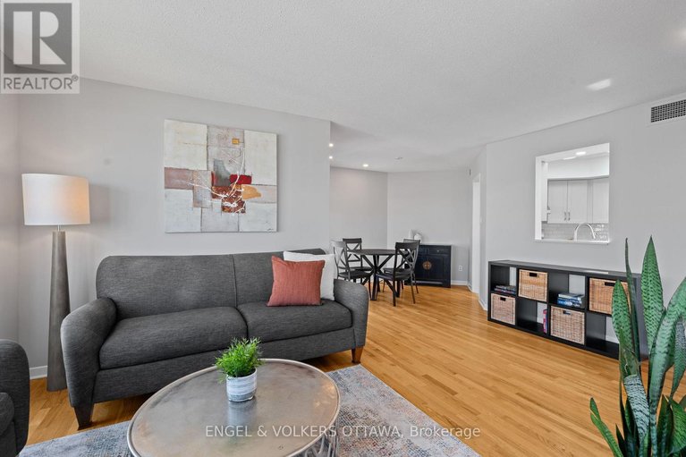 29671647/403-1-columbus-avenue/overbrook/ottawa/ontario/K1K4L1_8