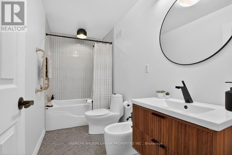 29599055/2105-bangor-street/elmvale-acresurbandale/ottawa/ontario/K1G2X6_27