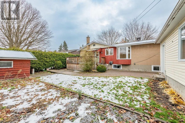 29113297/71-viewmount-drive/meadowlandscrestview/ottawa/ontario/K2G3B9_45