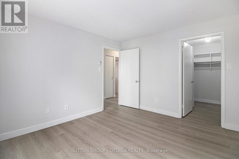 29237037/314-270-brittany-drive/viscount-alexander-park/ottawa/ontario/K1K4M3_12