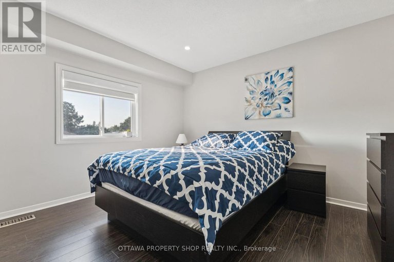 28617520/1575-thurlow-street/fallingbrookridgemount/ottawa/ontario/K4A2K6_16