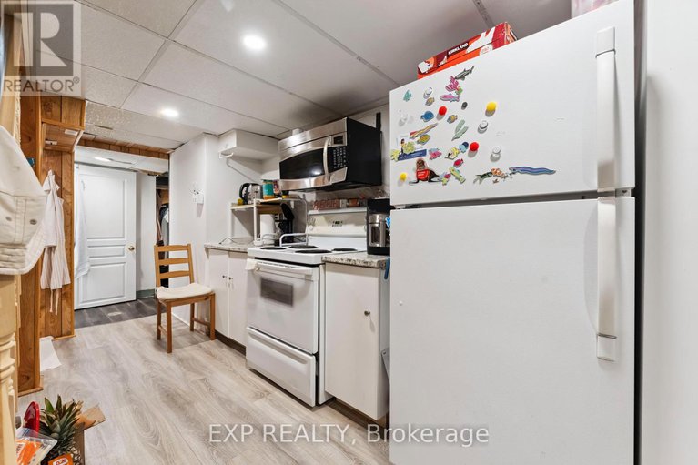 28635953/1395-caldwell-avenue/carlington/ottawa/ontario/K1Z8L3_33