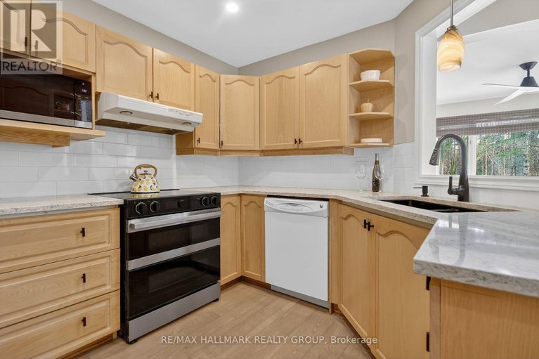 29439809/129-mockingbird-lane/beckwith-twp/beckwith/ontario/K0A1B0_18