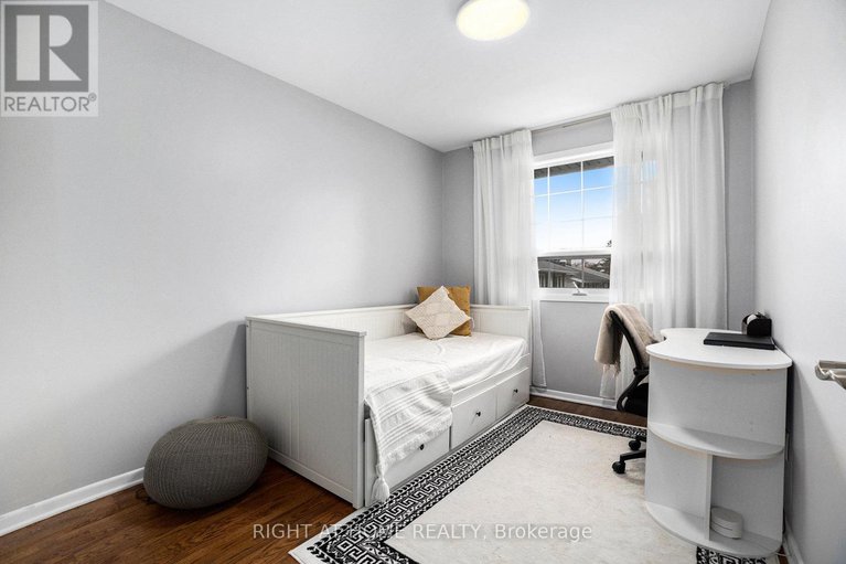 28900933/3-monterey-drive/leslie-park/ottawa/ontario/K2H7A9_15