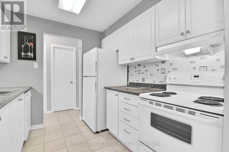 28940724/102-1785-cabaret-lane/fallingbrookpineridge/ottawa/ontario/K4A2H2_12