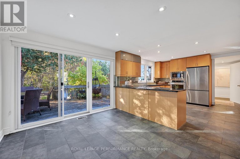 29046613/19-ancroft-court/tanglewood/ottawa/ontario/K2G4A5_16