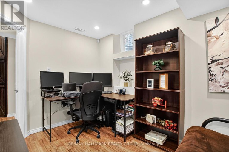 28916724/317-river-landing-avenue/half-moon-bay/ottawa/ontario/K2J3V4_36