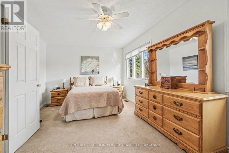 29643950/18-teeswater-street/beaverbrook/ottawa/ontario/K2K2W9_17