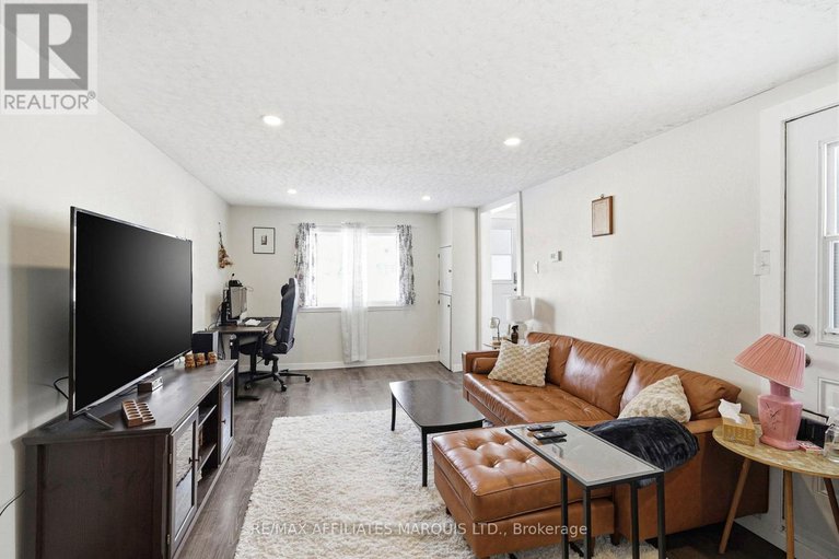 29337110/29-johnson-crescent/long-sault/south-stormont/ontario/K0C1P0_23