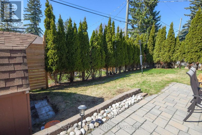 29661613/1222-field-street/bel-air-park/ottawa/ontario/K2C2R2_46