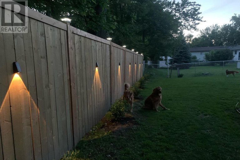 29573555/107-dunlop-crescent/village-of-russell/russell/ontario/K4R1B3_42