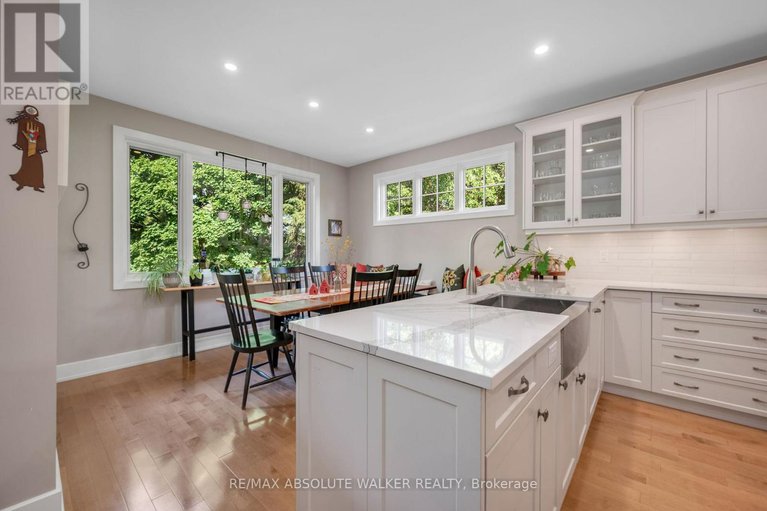 28513868/5-melva-avenue/blossom-parkkemp-parkfindlay-creek/ottawa/ontario/K1T3W9_19
