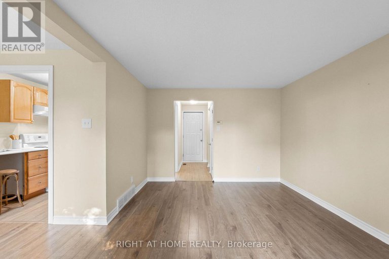 28881913/235-thistledown-court/pheasant-run/ottawa/ontario/K2J1N1_23