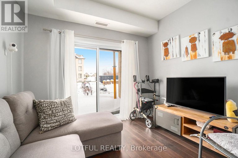 28066595/110-120-prestige-circle/chatelaine-village/ottawa/ontario/K4A1B4_17