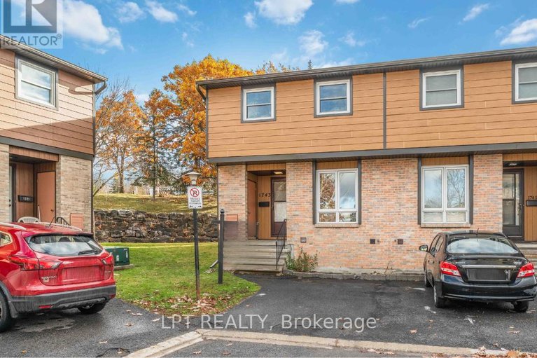 29131767/71-1743-trappist-lane/convent-glen-south/ottawa/ontario/K1C1X7_1