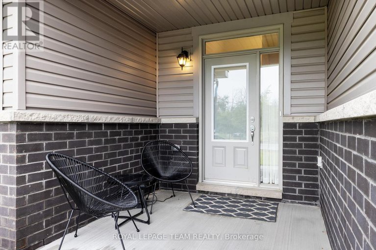 28778050/130-wabikon-crescent/blossom-parkkemp-parkfindlay-creek/ottawa/ontario/K1X0H8_4