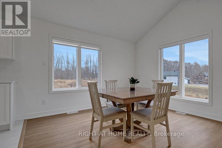 29601233/268-boyds-road/lanark-highlands-lanark-twp/lanark-highlands/ontario/K7C0C5_13