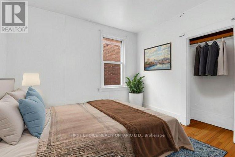 28627052/293-powell-avenue/west-centre-town/ottawa/ontario/K1S2A6_22