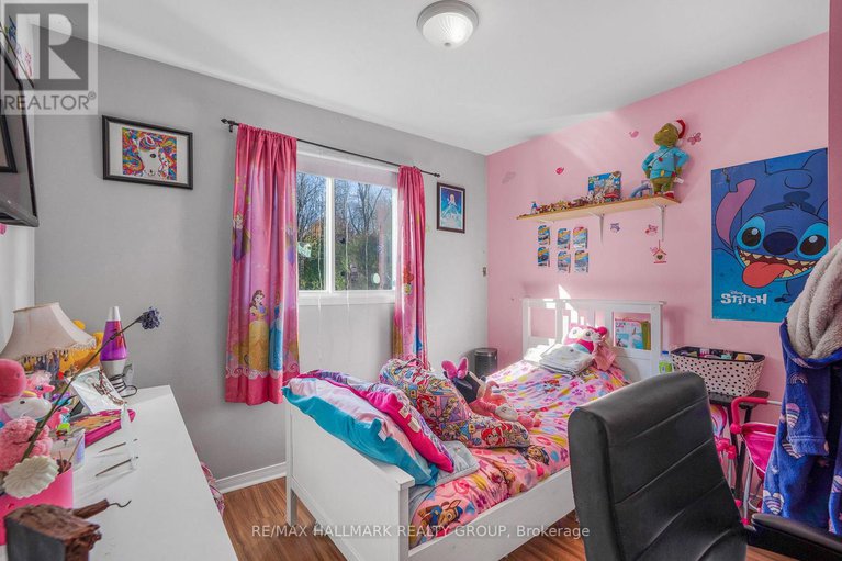 29017569/912-pattee-road-e/champlain-twp/champlain/ontario/K6A2R2_19