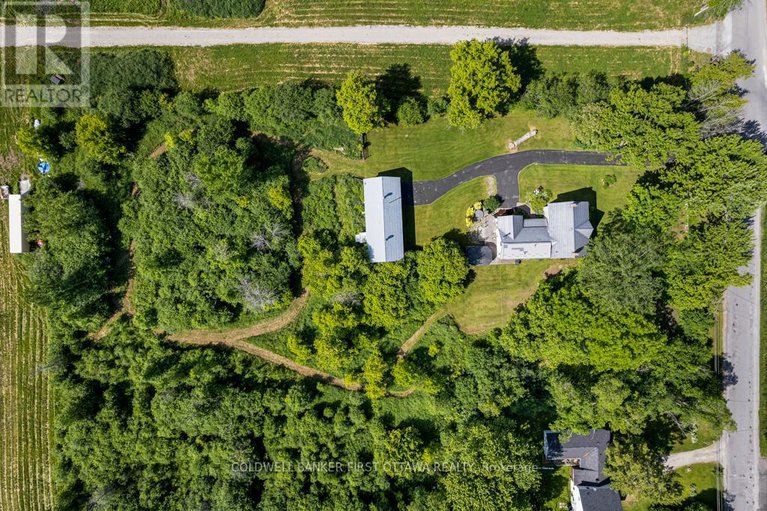 28148483/28-south-street/drummondnorth-elmsley-north-elmsley-twp/drummondnorth-elmsley/ontario/K7H2G1_2