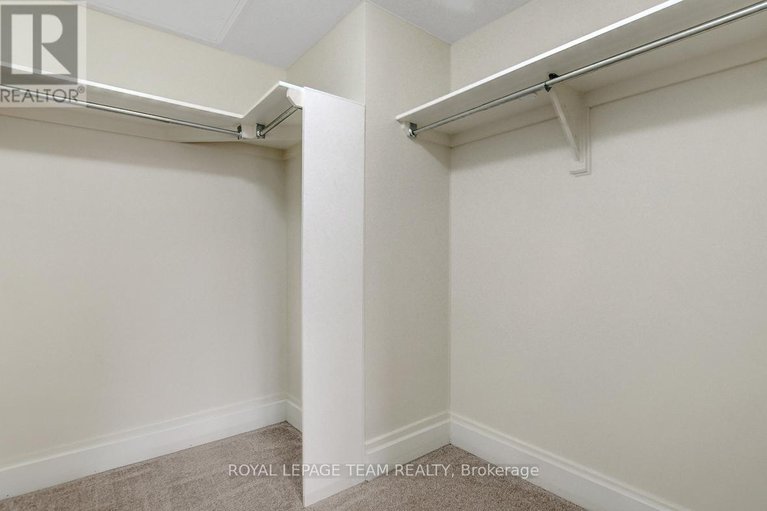 29471841/201-2785-baseline-road/redwood-park/ottawa/ontario/K2H0B7_27