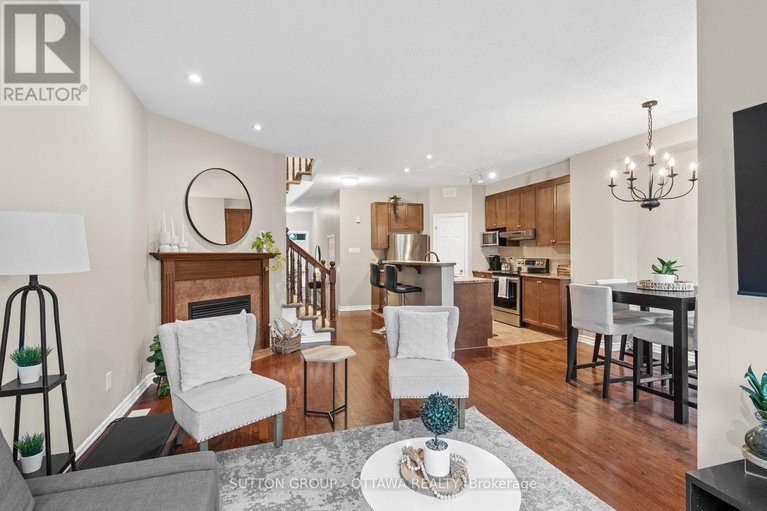 28401647/324-horseshoe-crescent-e/stittsville-north/ottawa/ontario/K2S0B6_11