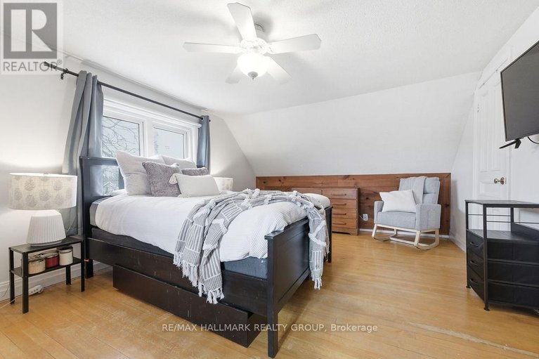 29645048/50-poole-street/mcnabbraeside-twps/mcnabbraeside/ontario/K7S1J2_22