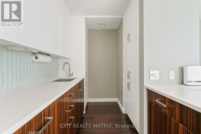 29371943/903-201-parkdale-avenue-w/mechanicsville/ottawa/ontario/K1Y1E8_7