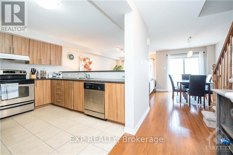 29086343/504-barholm-private/mer-bleuebradley-estatesanderson-park/ottawa/ontario/K4B1H9_10