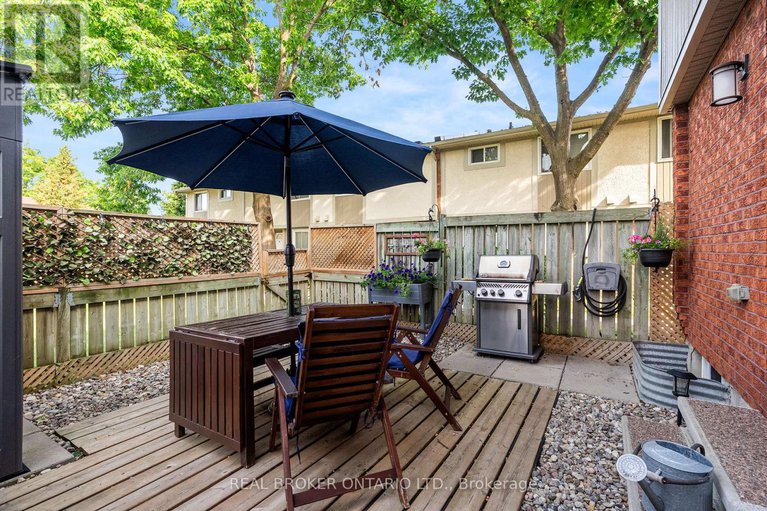 28983719/a-3911-old-richmond-road/arbeatha-park/ottawa/ontario/K2H8T9_32